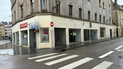 LOCAL COMMERCIAL à LOUER de 532 m² - Offre immobilière - Arthur Loyd