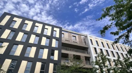 A VENDRE - A LOUER - MACON PROCHE CENTRE VILLE - bureaux neufs aux dernières normes environnementales avec balcons. - Offre immobilière - Arthur Loyd