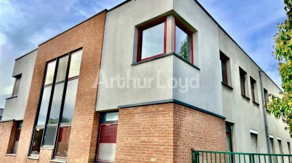 Bureaux et stockage à louer à La Madeleine surfaces divisibles dès 111 m² - Offre immobilière - Arthur Loyd