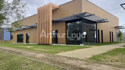 Local d'activité à vendre ou à louer à Sin-le-Noble avec mezzanine aménageable - Offre immobilière - Arthur Loyd