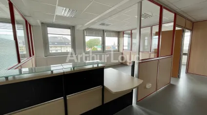 EN COEUR DE VILLE - PLATEAUX DE BUREAUX AU SEIN D'UN IMMEUBLE TERTIAIRE - Offre immobilière - Arthur Loyd