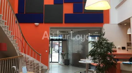 Bureaux à louer à Lens avec cloisonnement extérieur et vitrine en façade - Offre immobilière - Arthur Loyd