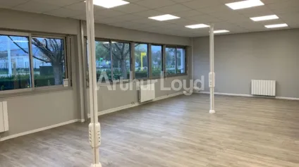 Bureaux à louer - Douai - Offre immobilière - Arthur Loyd