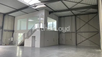 Entrepôt à louer à Carvin cellule d’activité avec bureaux personnalisables - Offre immobilière - Arthur Loyd