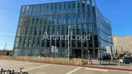 Bureaux à louer à Euralille - Immeuble moderne avec terrasses et espaces collaboratifs - Accessibilité optimale - Offre immobilière - Arthur Loyd