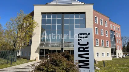 Bureaux certifiés BREEAM Renovation à louer à vendre proche commerces - Offre immobilière - Arthur Loyd