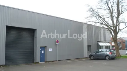 Entrepôt à louer - Villeneuve d'Ascq - Visibilité commerciale - ERP2 - Offre immobilière - Arthur Loyd