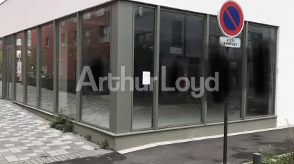 Local &agrave; vendre en RDC, libre de tout commerce ! - Offre immobilière - Arthur Loyd