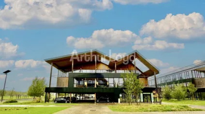 Bureaux à louer ou vendre à Villeneuve d’Ascq avec terrasses et cuisine - Offre immobilière - Arthur Loyd