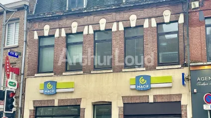 Bureaux à vendre Lomme - 230 m² lumineux avec visibilité exceptionnelle et patio privatif - Offre immobilière - Arthur Loyd