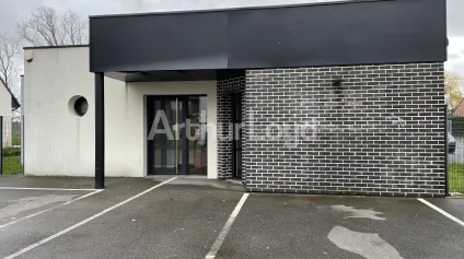 Immeuble de bureaux indépendant à vendre à Noyelles-Godault proche autoroute A1 - Offre immobilière - Arthur Loyd