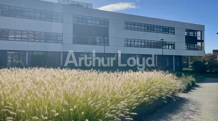 Bureaux à louer ou vendre à Roubaix performance énergétique et accès facile - Offre immobilière - Arthur Loyd