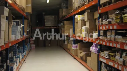 Entrepôt à vendre ou à louer à Avelin avec accès immédiat autoroute A1 - Offre immobilière - Arthur Loyd