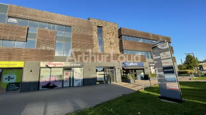 Bureaux à Louer - Parc de L'innovation - Proche commerce entre Marquette-lez-Lille et Marcq-en-Baroeul - Offre immobilière - Arthur Loyd