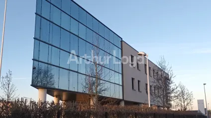 Bureaux à vendre ou à louer à Noyelles-Godault parking privatif et meublés - Offre immobilière - Arthur Loyd