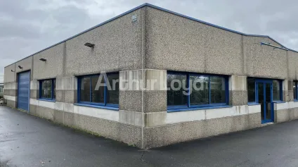 Vente entrepôt local d'activités 360m2 à Wambrechies accès privatif - Offre immobilière - Arthur Loyd