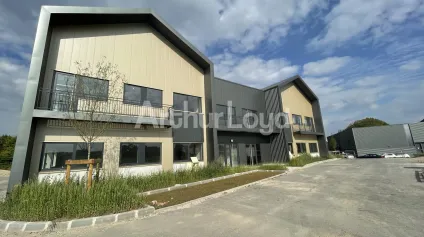 Bureaux à louer ou à vendre à Tourcoing dans parc sécurisé et écoresponsable - Offre immobilière - Arthur Loyd