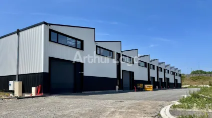 À LOUER - BUREAUX / ENTREPÔTS NEUFS EN ZI GRANDE SYNTHE - Offre immobilière - Arthur Loyd