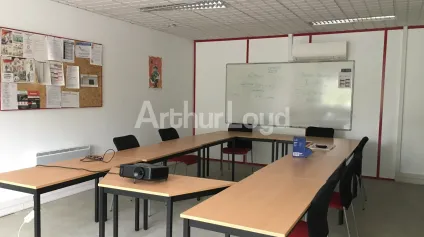 Bureaux à louer à Arras proche centre ville avec parkings privatifs - Offre immobilière - Arthur Loyd