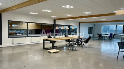 À LOUER - BUREAUX PARFAIT ÉTAT TYPE OPEN SPACE - ZI GRANDE SYNTHE - Offre immobilière - Arthur Loyd