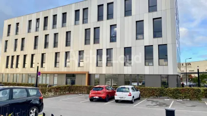 Bureaux open space à louer ou à vendre à Lesquin avec fibre optique - Offre immobilière - Arthur Loyd