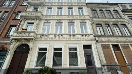 À VENDRE - Ensemble de Bureaux de Caractère avec Cour Intérieure et Stationnement Privatif - Emplacement Premium Lille - Offre immobilière - Arthur Loyd