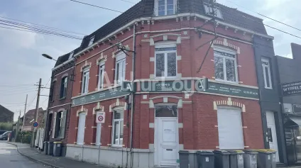 Bureaux à vendre ou à louer à Villeneuve d'Ascq visibilité exceptionnelle - Offre immobilière - Arthur Loyd
