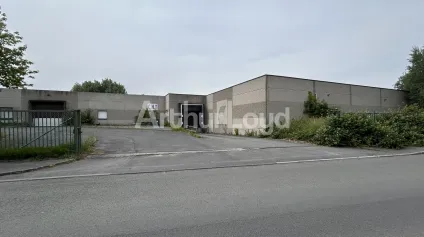 Location local d’activité Halluin accès quai et parking privatif - Offre immobilière - Arthur Loyd