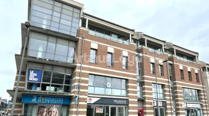 GARE d'ARMENTIERES - Surface commercial / bureaux en RDC de 123 m2 avec un bel effet d'enseigne et une belle vitrine. - Offre immobilière - Arthur Loyd
