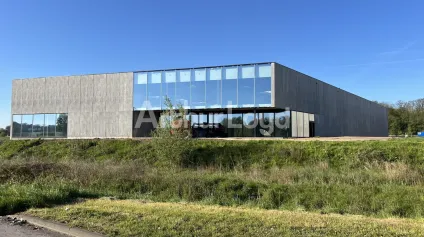 Entrepôts à louer à Roncq dans parc neuf avec bureaux modernes - Offre immobilière - Arthur Loyd