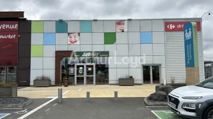 Location local commercial 128 m² à Beaurains gaines extraction et terrasse possible - Offre immobilière - Arthur Loyd