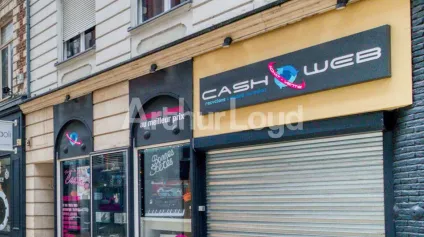 Local commercial à louer à Arras - Emplacement prime en rue piétonne, 89 m² lumineux - Offre immobilière - Arthur Loyd
