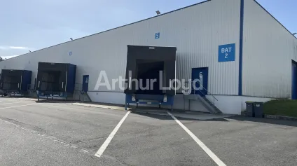 Artoipole Arras - B&acirc;timent avec quais- A louer - Offre immobilière - Arthur Loyd