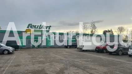 Location locaux commerciaux Auchy-les-Mines visibilit&eacute; optimale zone dynamique - Offre immobilière - Arthur Loyd