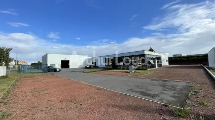 Entrepôt à louer ou à vendre à Cuincy indépendant avec bureaux aménagés - Offre immobilière - Arthur Loyd