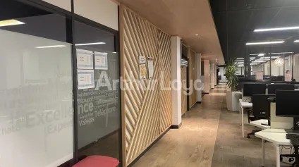 Bureaux à vendre ou à louer à Douai proche gare avec fibre optique - Offre immobilière - Arthur Loyd