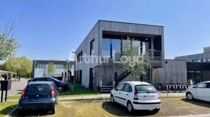 Bureaux à louer à Villeneuve-d'Ascq dans immeuble bois lumineux et modulable - Offre immobilière - Arthur Loyd