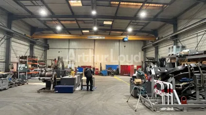 Entrepôt à louer à Cuincy grande hauteur avec pont roulant 5 tonnes - Offre immobilière - Arthur Loyd