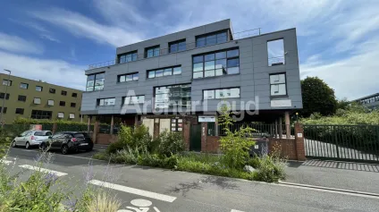 Bureaux à louer ou à vendre à Lille avec terrasse privative et parkings sécurisés - Offre immobilière - Arthur Loyd