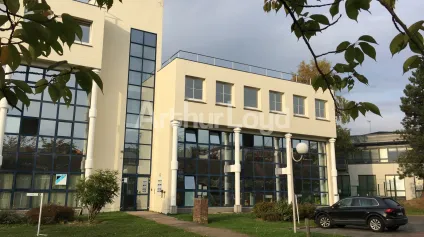 Bureaux rénovés à louer sur le Parc Europe - Accessibilité et services premium - Offre immobilière - Arthur Loyd