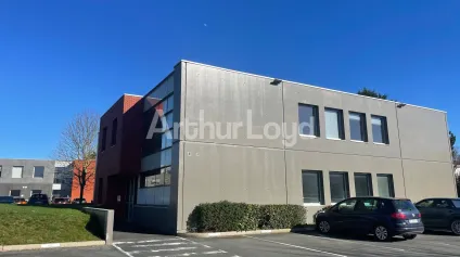 Bureaux à louer à Lambersart – Élégance, luminosité et emplacement stratégique - Offre immobilière - Arthur Loyd