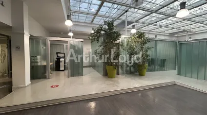 Immeuble indépendant à vendre à Valenciennes hyper centre emplacement stratégique - Offre immobilière - Arthur Loyd