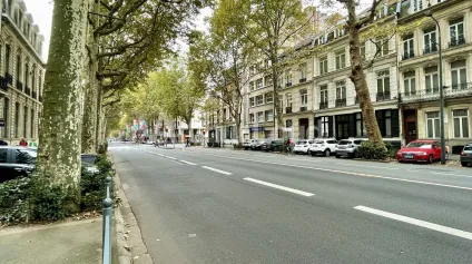 A proximit&eacute; de la Citadelle de Lille, Boulevard de la Libert&eacute; - Bureaux en Tr&egrave;s Bon &Eacute;tat, Traversants et Lumineux - Offre immobilière - Arthur Loyd