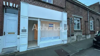 Local commercial &agrave; louer &agrave; Saint-Andr&eacute;-lez-Lille fa&ccedil;ade remarquable centre ville - Offre immobilière - Arthur Loyd