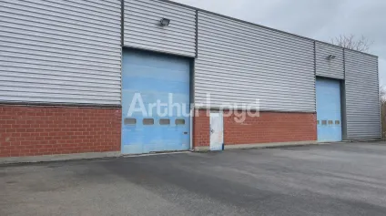 Entrepôt ponts roulants à louer - Douvrin - Offre immobilière - Arthur Loyd