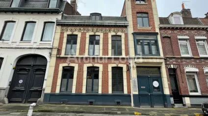 Bureaux de standing &agrave; louer - H&ocirc;tel particulier r&eacute;nov&eacute;, emplacement strat&eacute;gique et accessible - Offre immobilière - Arthur Loyd