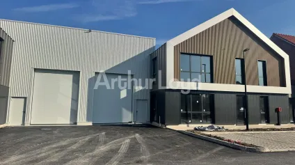 Entrepôt et bureaux neufs à louer à Villeneuve d’Ascq avec parking privé - Offre immobilière - Arthur Loyd