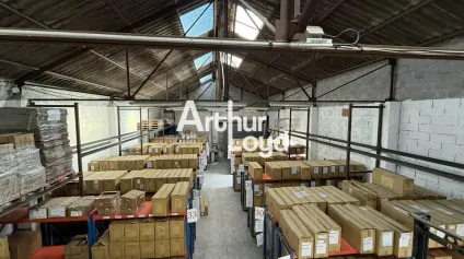 BÂTIMENT 800 m² D'ACTIVITÉ INDÉPENDANT À LA VENTE  LE MUY - Offre immobilière - Arthur Loyd