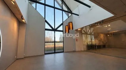 Au sud de Reims près de l'A4 - à louer - cellule commerciale d'une superficie totale d'environ 1 700m2 dont 1 300m2 de surface de vente - Disponible en juin 2026 - Offre immobilière - Arthur Loyd