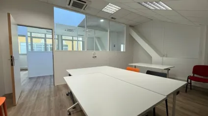 Bureaux à louer 310m2 à Beauvais - Offre immobilière - Arthur Loyd